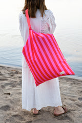 Puff playa rayas rosas impermeable