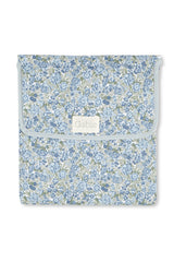 Cambiador-de-bebe-con-bolsillos-de-flores-azules-de-la-marca-Gabis