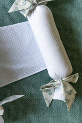 Cojines antivuelco blanco liso lazo Nico